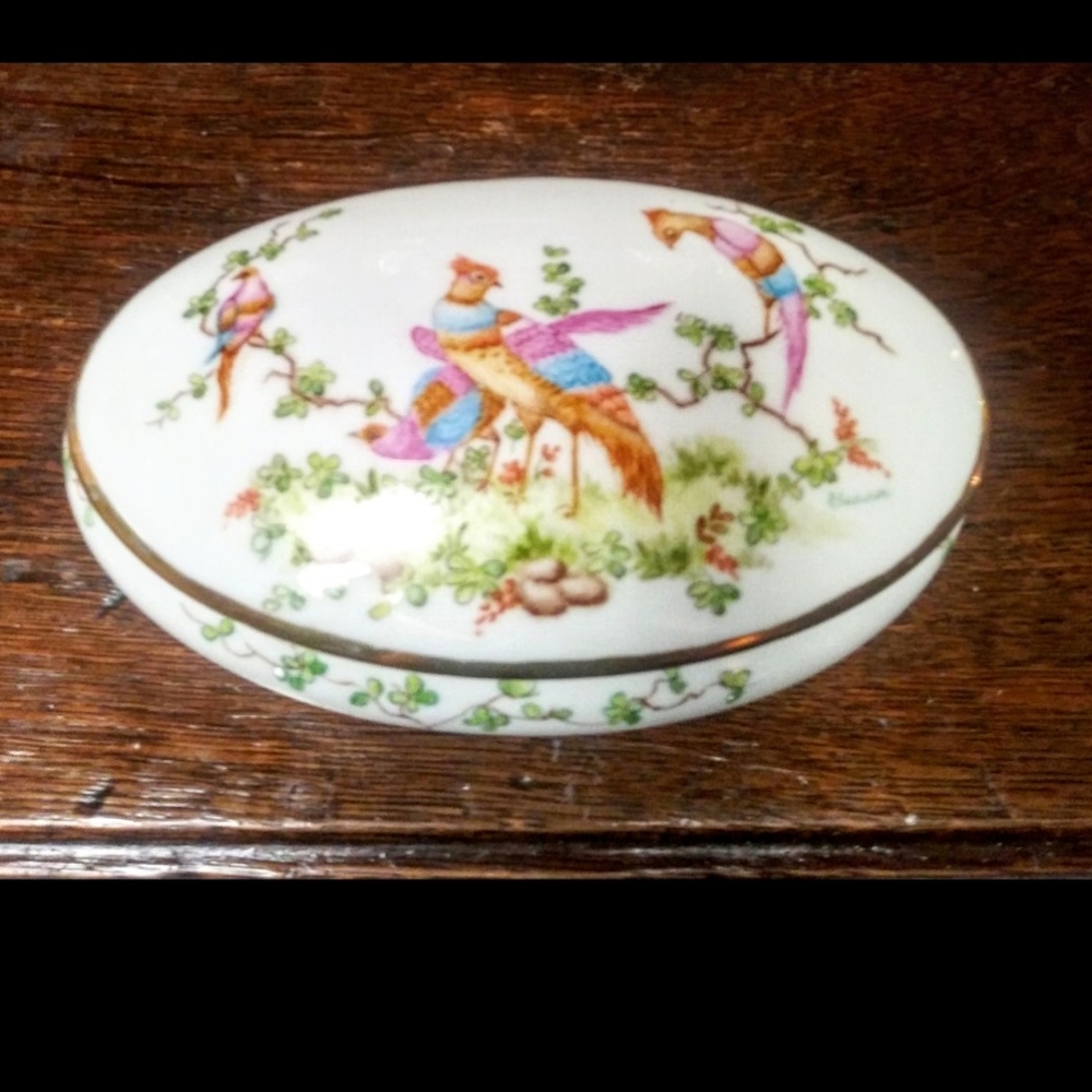 Larger Limoges Hand Painted Trinket Box with Birds of Paradise Peint Main